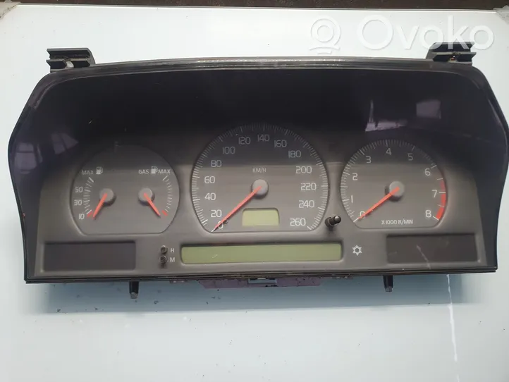 Volvo S70  V70  V70 XC Speedometer (instrument cluster) 