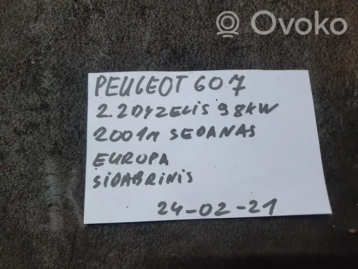Peugeot 607 Konepellin lukituksen vastakappale 