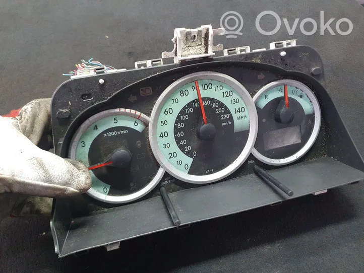 Toyota Corolla Verso AR10 Compteur de vitesse tableau de bord 838000F050L