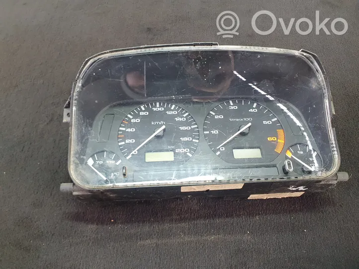 Volkswagen Polo III 6N 6N2 6NF Tachimetro (quadro strumenti) 87001323