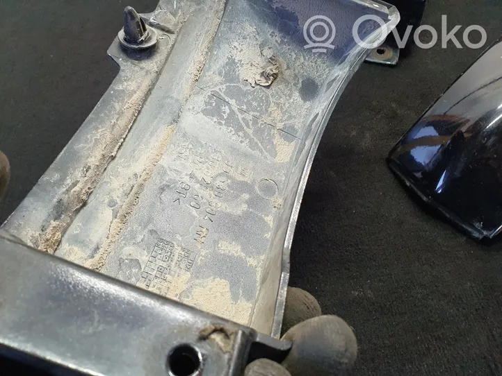 Opel Zafira A Rivestimento modanatura del faro posteriore 90580804RH