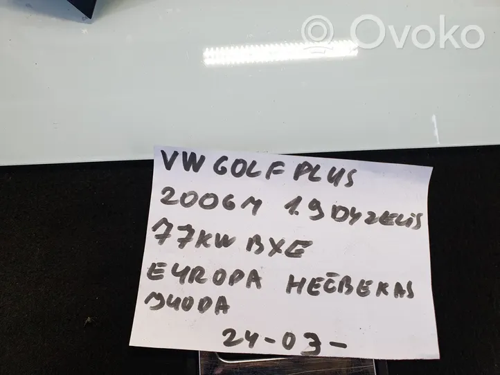 Volkswagen Golf Plus Inne części wnętrza samochodu 5M0868040