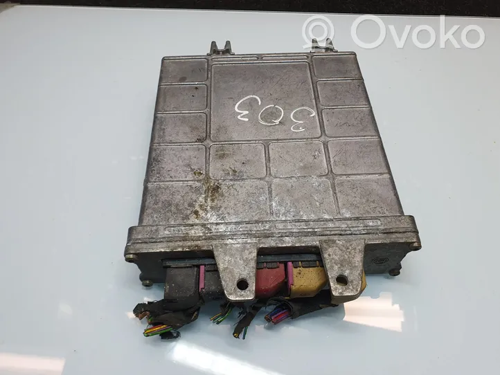 Audi A4 S4 B5 8D Sterownik / Moduł ECU 8D0907557B