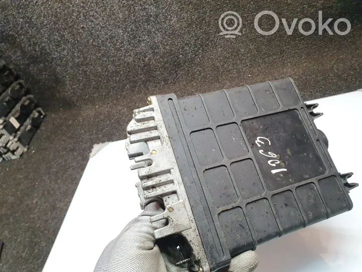 Audi A4 S4 B5 8D Sterownik / Moduł ECU 0281001366