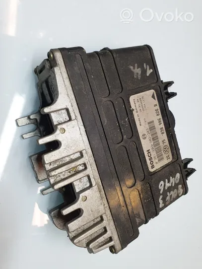 Volkswagen Golf III Sterownik / Moduł ECU 030906026R