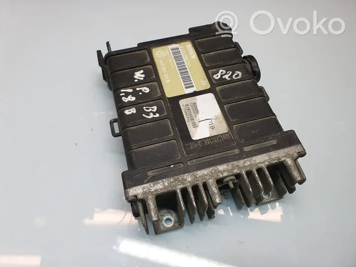 Volkswagen PASSAT B3 Calculateur moteur ECU 0261200261