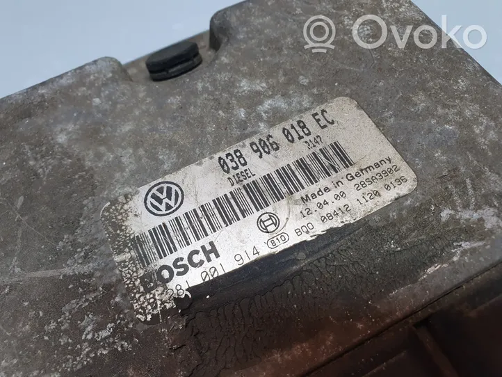 Seat Cordoba (6K) Sterownik / Moduł ECU 038906018EC