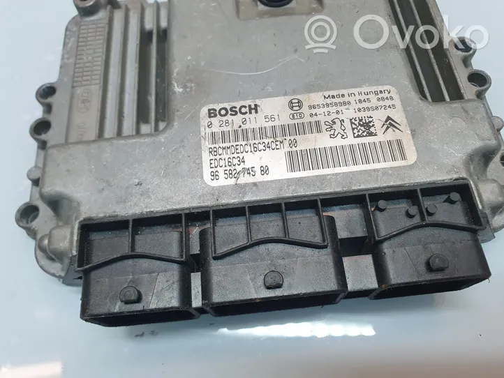 Citroen C5 Dzinēja vadības bloks 9658274580