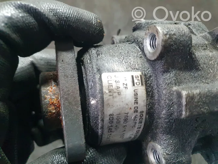 Audi A4 S4 B6 8E 8H Ohjaustehostimen pumppu 8D0145156T