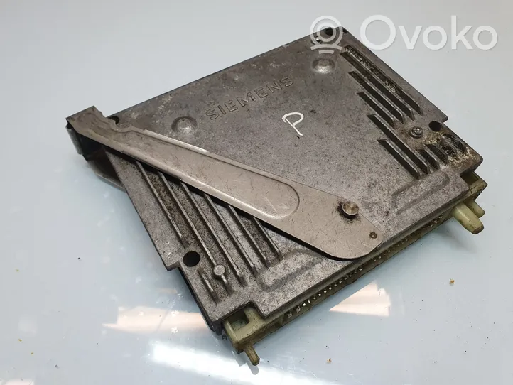 Volvo 850 Calculateur moteur ECU P1275008