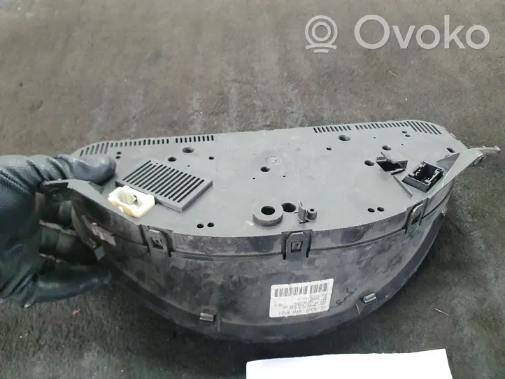 Mercedes-Benz Sprinter W901 W902 W903 W904 Tachimetro (quadro strumenti) A0014468521