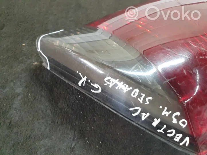 Opel Vectra C Lampa tylna 13157646