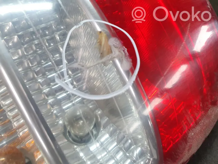 Opel Zafira A Lampa tylna 62280