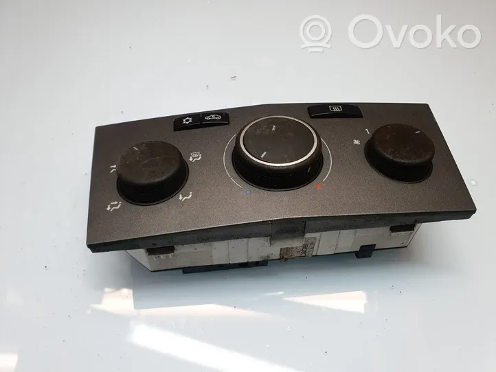 Opel Astra H Climate control unit 13201300