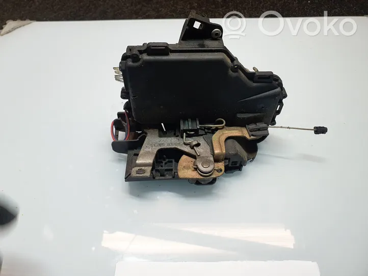 Volkswagen PASSAT B5.5 Front door lock C3B1837015A