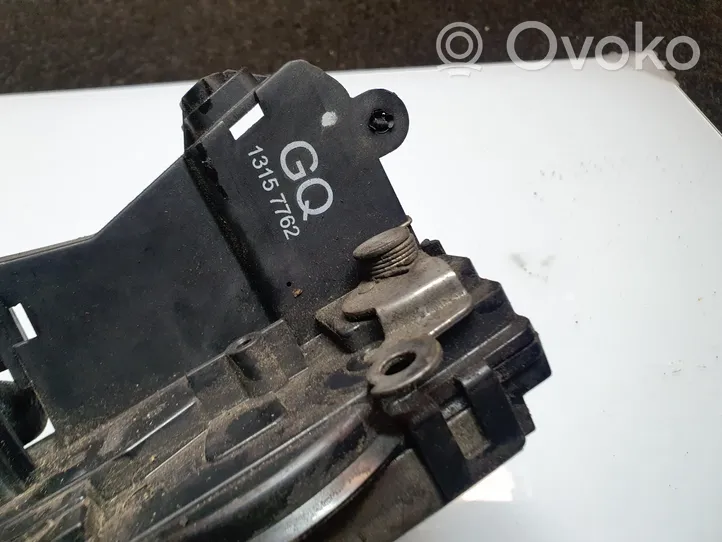 Opel Vectra C Front door lock 13157762