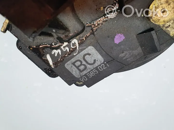 Opel Vectra B Front door lock 90585021