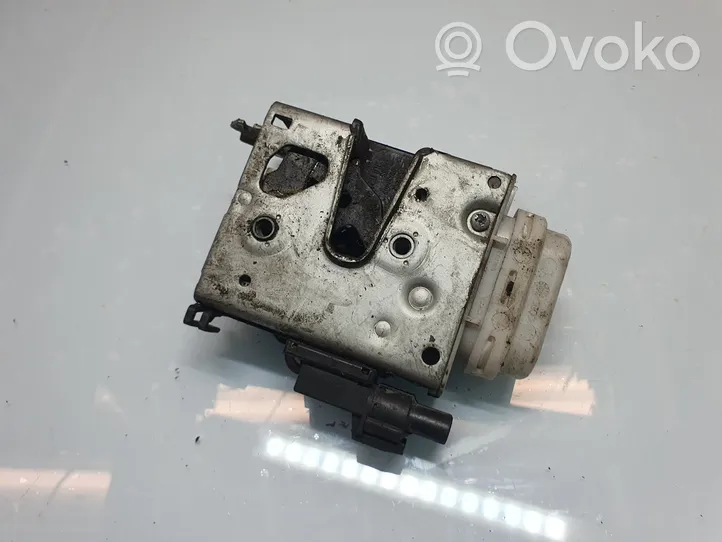 Audi A3 S3 8L Etuoven lukko 8L1837016A