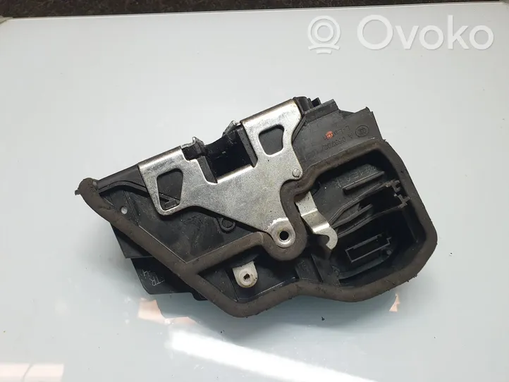 BMW 5 F10 F11 Serrure de porte avant A053702