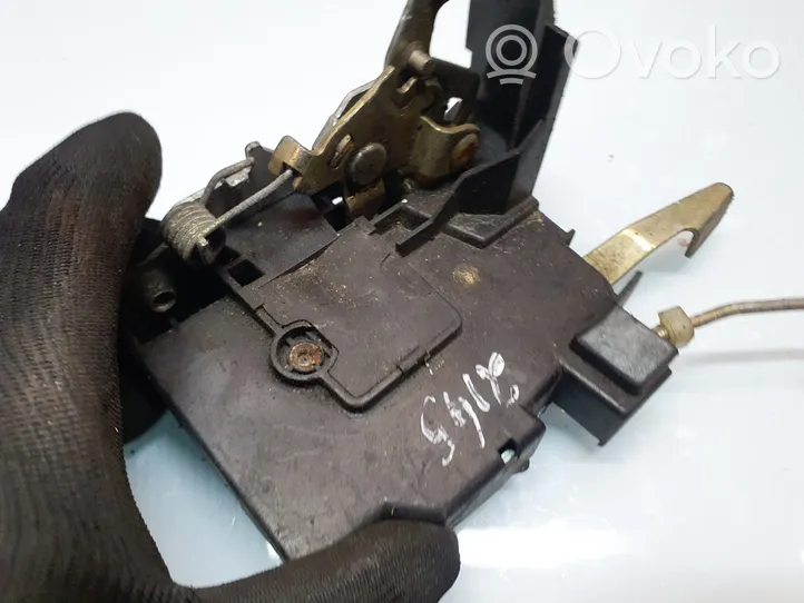 BMW 5 E34 Front door lock 19440151