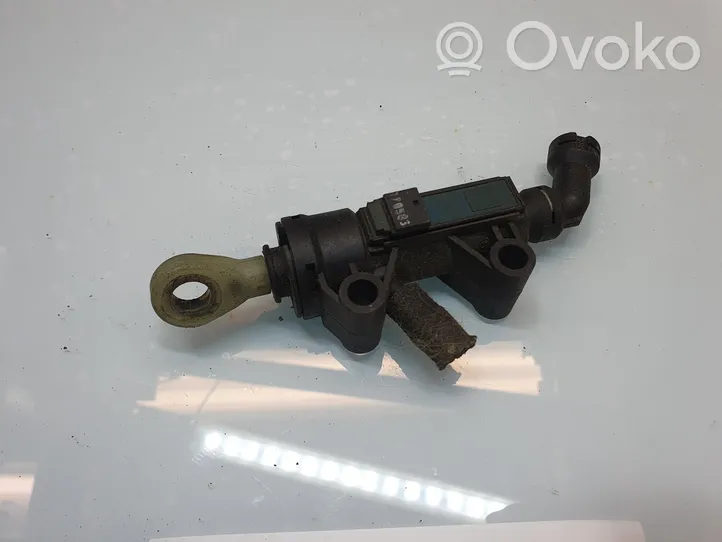 BMW 5 E60 E61 Główny cylinder sprzęgła 69058989