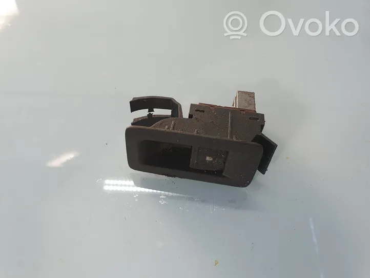 Volkswagen Touran I Fuel tank opening switch 1F0959527