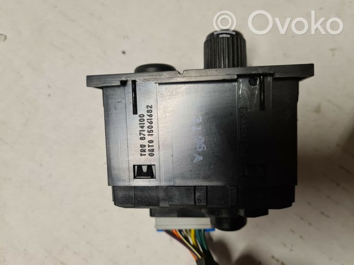 Chevrolet Suburban A set of switches 15061682