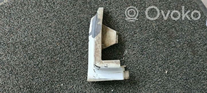 Chevrolet Silverado Front bumper corner part panel trim 