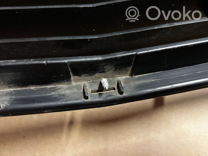 Pontiac GTO Kratka dolna zderzaka przedniego 92120214
