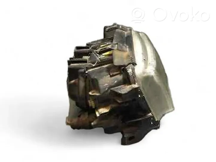 Audi A4 S4 B5 8D Lampa przednia 8D0941030B