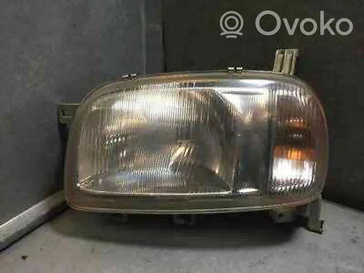 Nissan Micra Lampa przednia 2606004B00