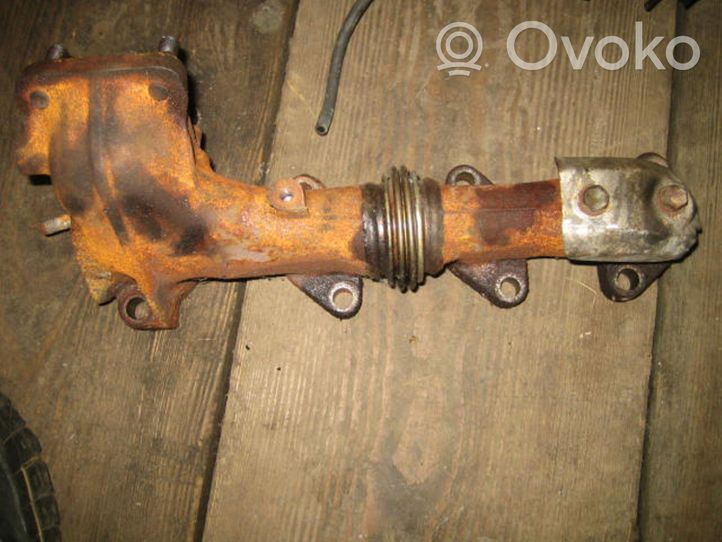 Toyota Avensis T220 Exhaust manifold 