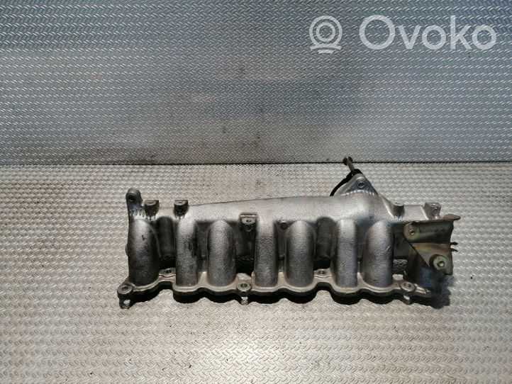 Toyota Hiace (H100) Intake manifold 