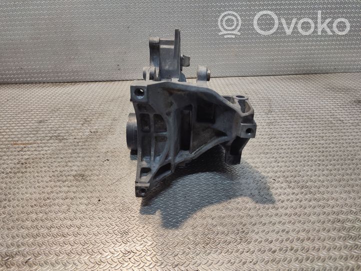 Volkswagen Crafter Generator/alternator bracket 03L903143L