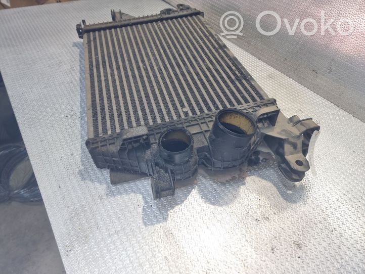 Mercedes-Benz Vario Chłodnica powietrza doładowującego / Intercooler A6685000300