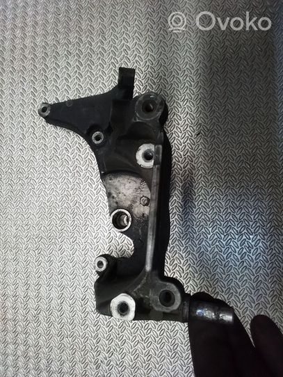 Citroen Berlingo Support de montage de filtre à carburant 9672309580