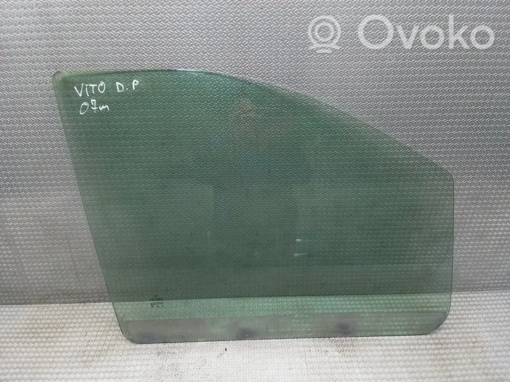 Mercedes-Benz Vito Viano W639 Pagrindinis priekinių durų stiklas (keturdurio) DOT211M75AS2
