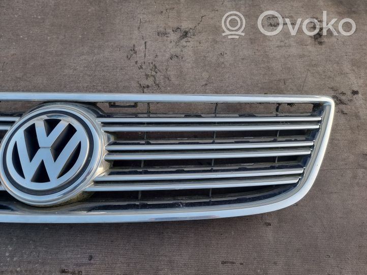 Volkswagen Phaeton Atrapa chłodnicy / Grill 3D0853653
