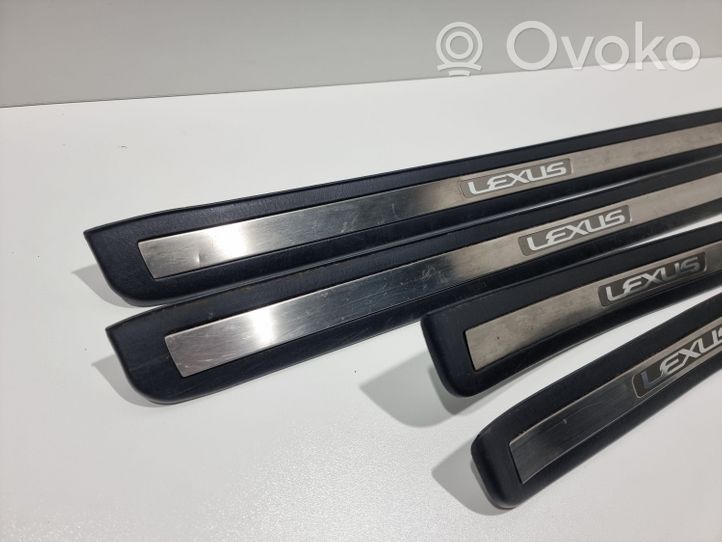 Lexus GS 300 400 430 Rivestimento della portiera anteriore (modanatura) 6791130090