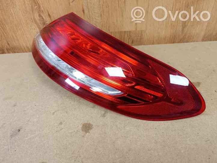 Mercedes-Benz C AMG W205 Luci posteriori A2059066600