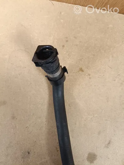 Mercedes-Benz SL AMG R231 Engine coolant pipe/hose A2315010300