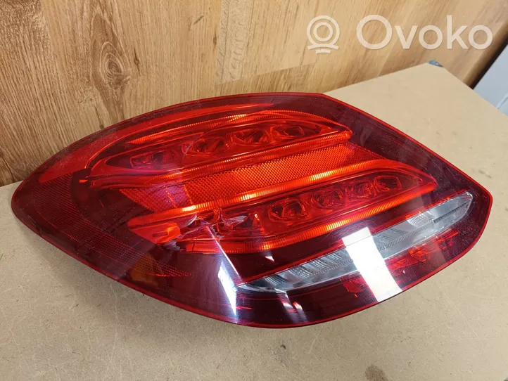 Mercedes-Benz C W205 Rear/tail lights A2059062002