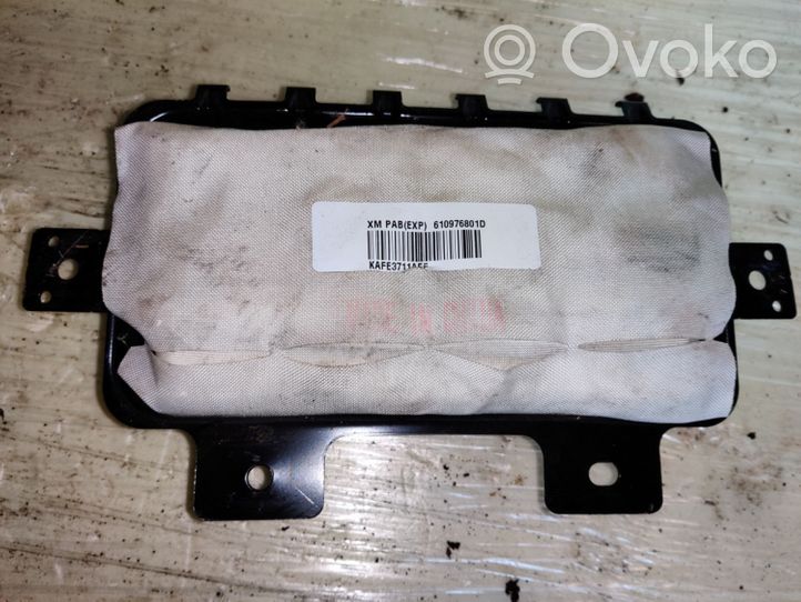 KIA Sorento Airbag del passeggero 845302P100