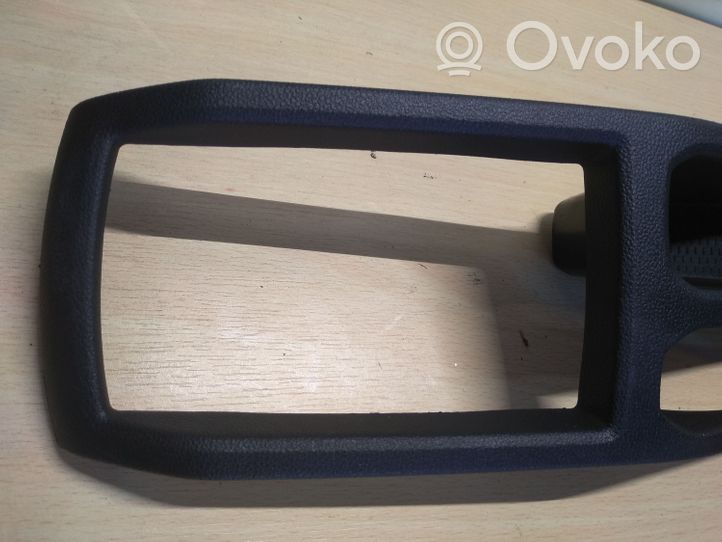 Dacia Duster Rivestimento in plastica cornice della leva del cambio 969170760R