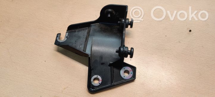 Chevrolet Trax Supporto pompa ABS ESC1