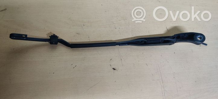 Jaguar XK8 - XKR Front wiper blade arm 183240