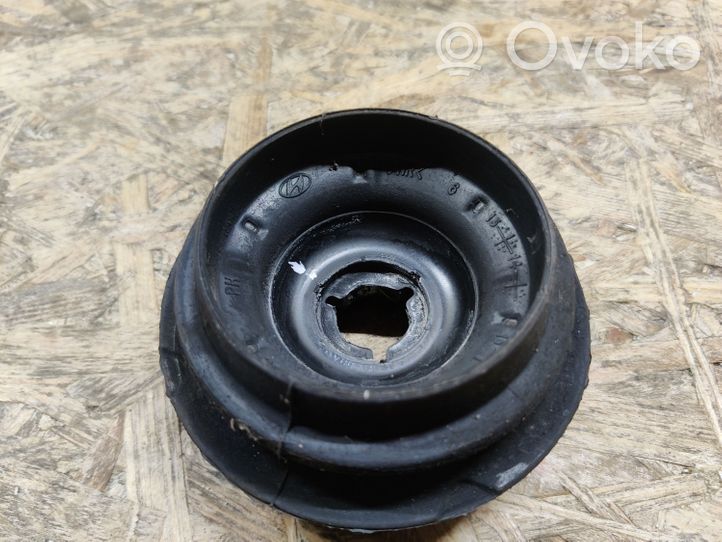 Hyundai i10 Supporto di montaggio della molla elicoidale 54611B9000