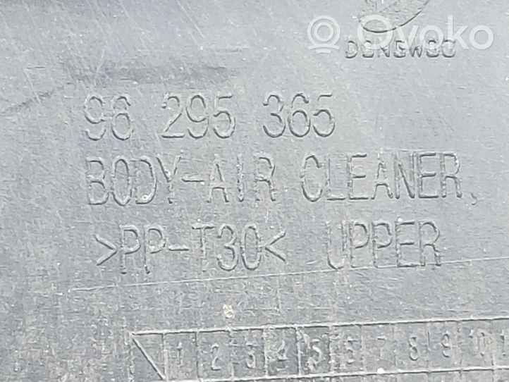 Chevrolet Epica Couvercle du boîtier de filtre à air 96295365