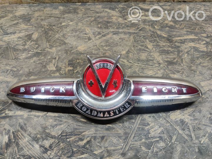 Buick Roadmaster Insignia/letras de modelo de fabricante 1346780