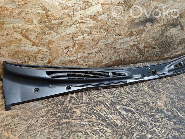 Jaguar XJS Wiper trim 